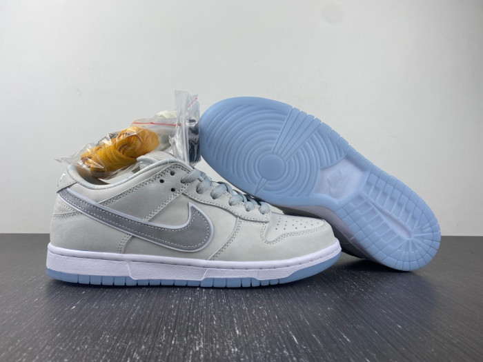 nike sb dunk low white lobster fd8776-100