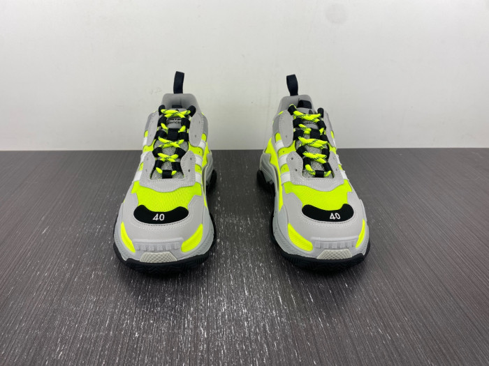 Ba*len*cia*ga triple s sneaker 80000111