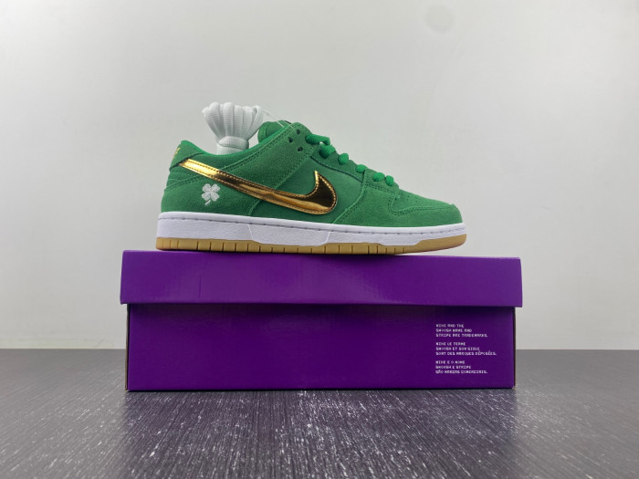 nike sb dunk low pro st. patrick