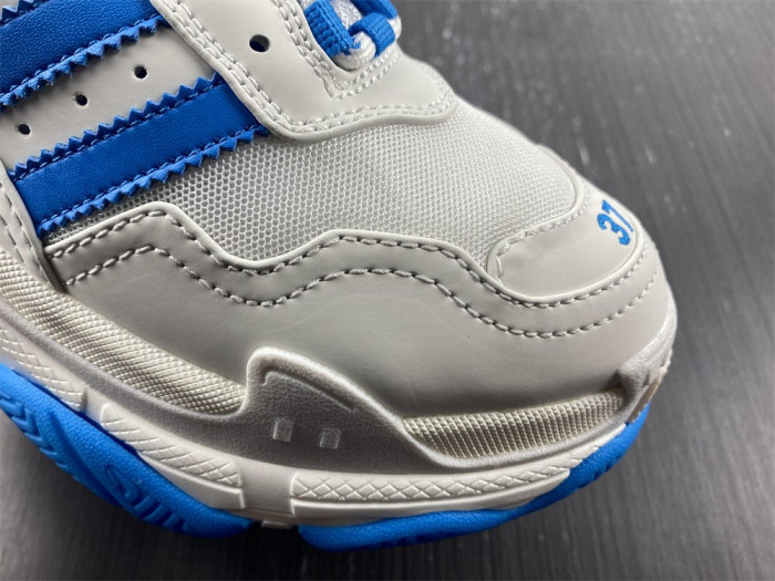 Ba*len*cia*ga triple s sneaker 8000020