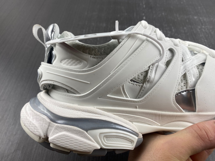 Ba*len*cia*ga track 8000066