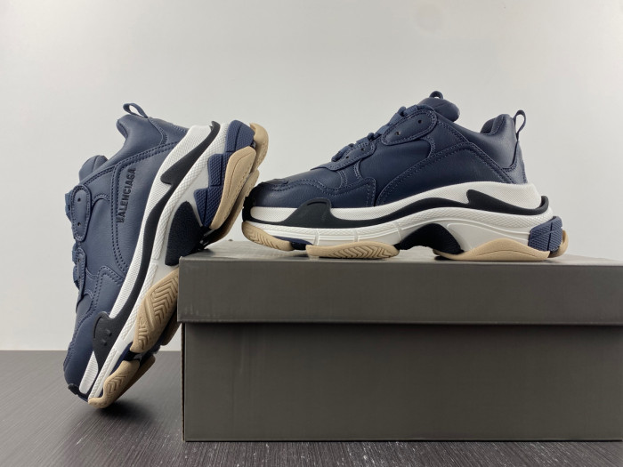Ba*len*cia*ga triple s sneaker 8000049