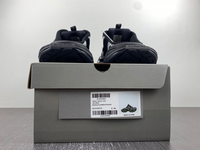 Ba*len*cia*ga 3xl sneaker 8000082