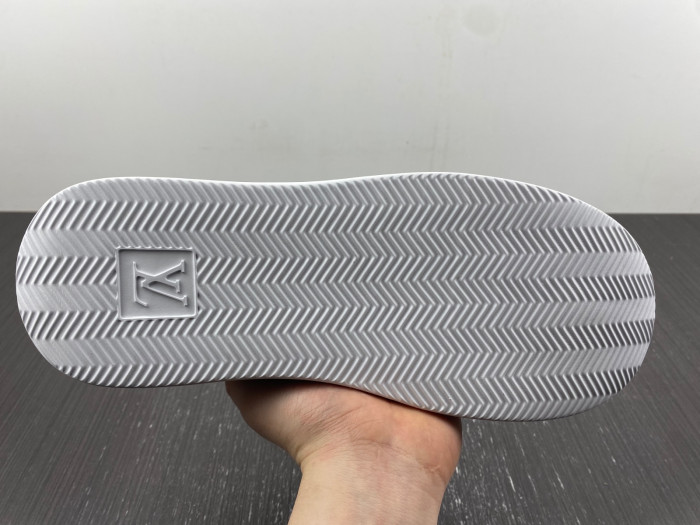 lv snekaers l0000101