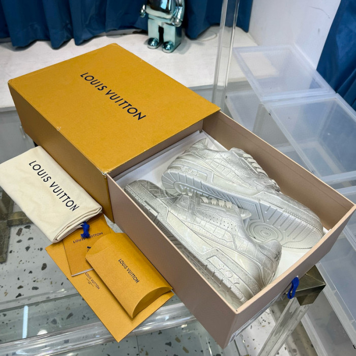 lv snekaers l0000237