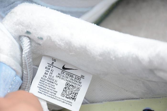 sean cliver nike sb dunk low dc9936-100