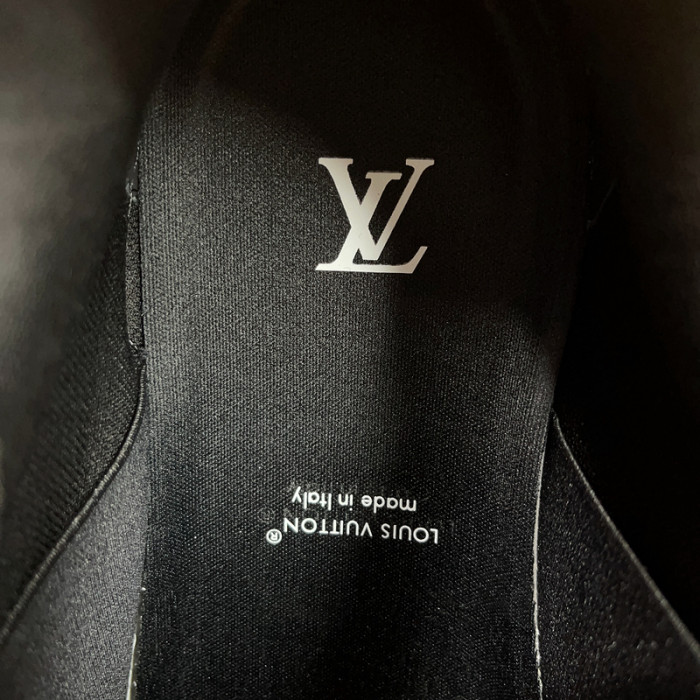 lv snekaers l0000120