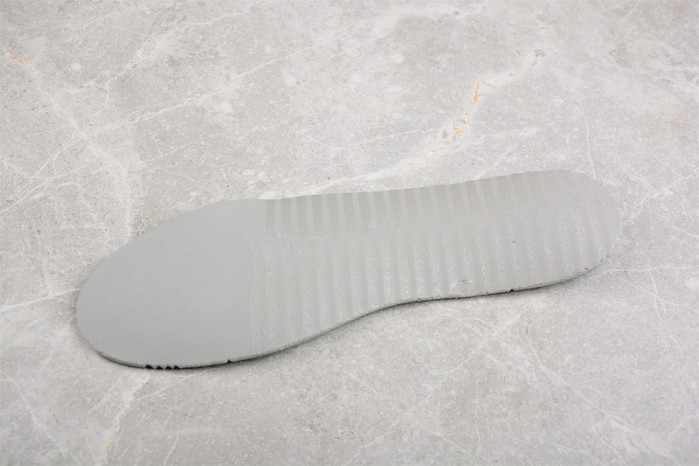 nike dunk low malachite university gold fb7173-131