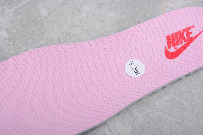 nike dunk low gs “triple pink” dh9765-600