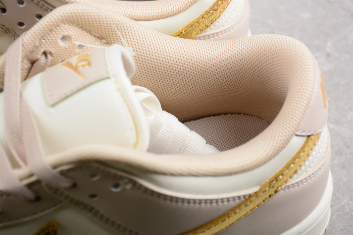 nike dunk low phantom metallic gold dx5930-001