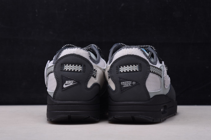 travis scott x nike air max 1 do9392-001