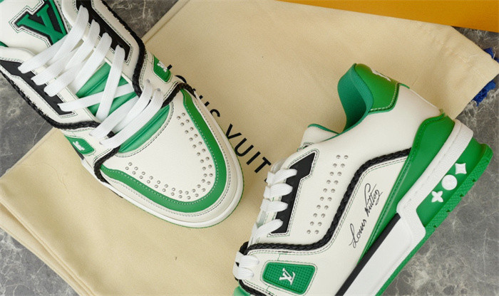 lv snekaers l0000338