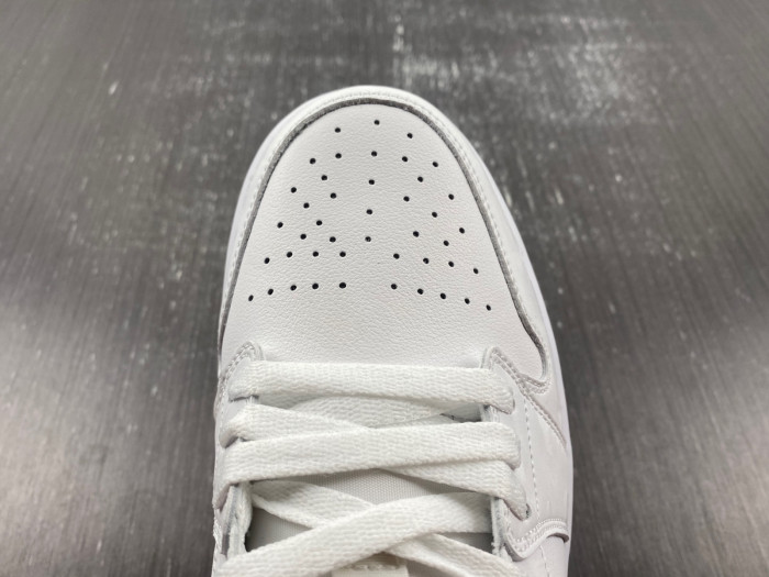 Air Jordan 1 Low GS “Glitter Swoosh” FQ9112-100