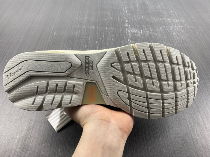 ew Balance x WTAPS 2020 DFY22