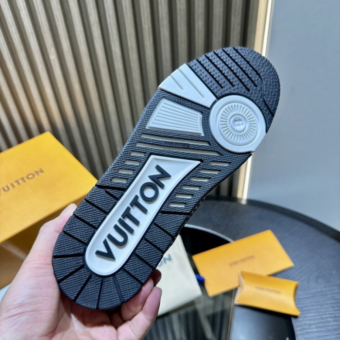 LV snekaers L0000671