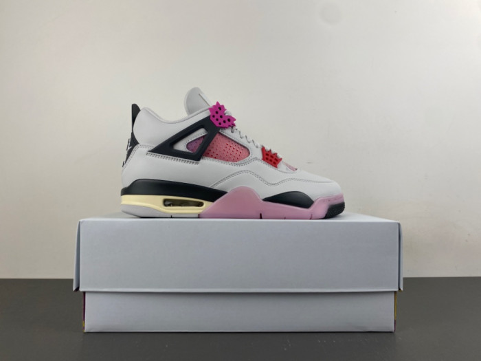 Air Jordan 4 Retro COMIC JA1135-100