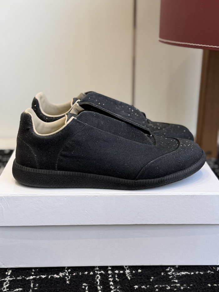 Ma1s0n Marg*e1a CALFSKIN S57WS0363