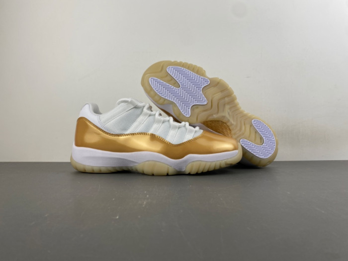 Air Jordan 11 Low Mother
