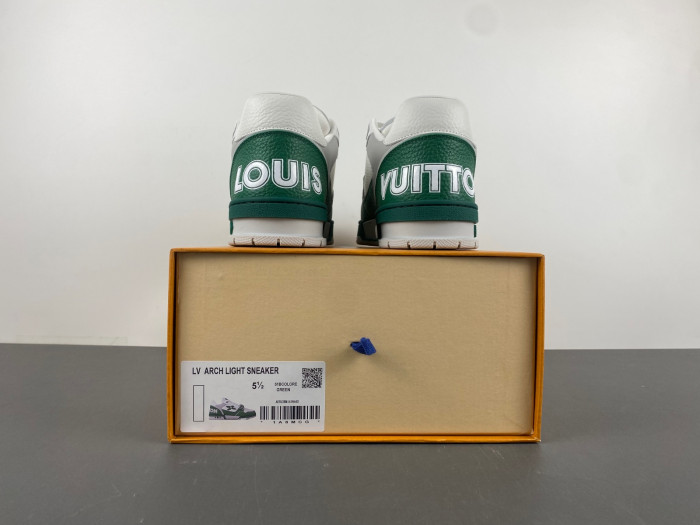 LV snekaers L0000539