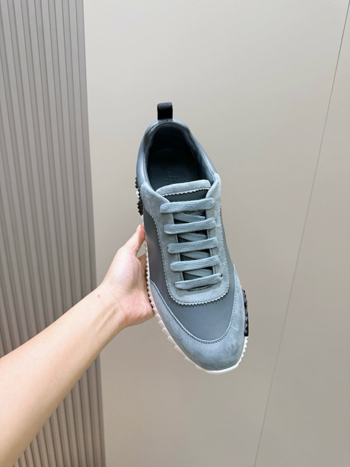 H**me5 snekaers hm100