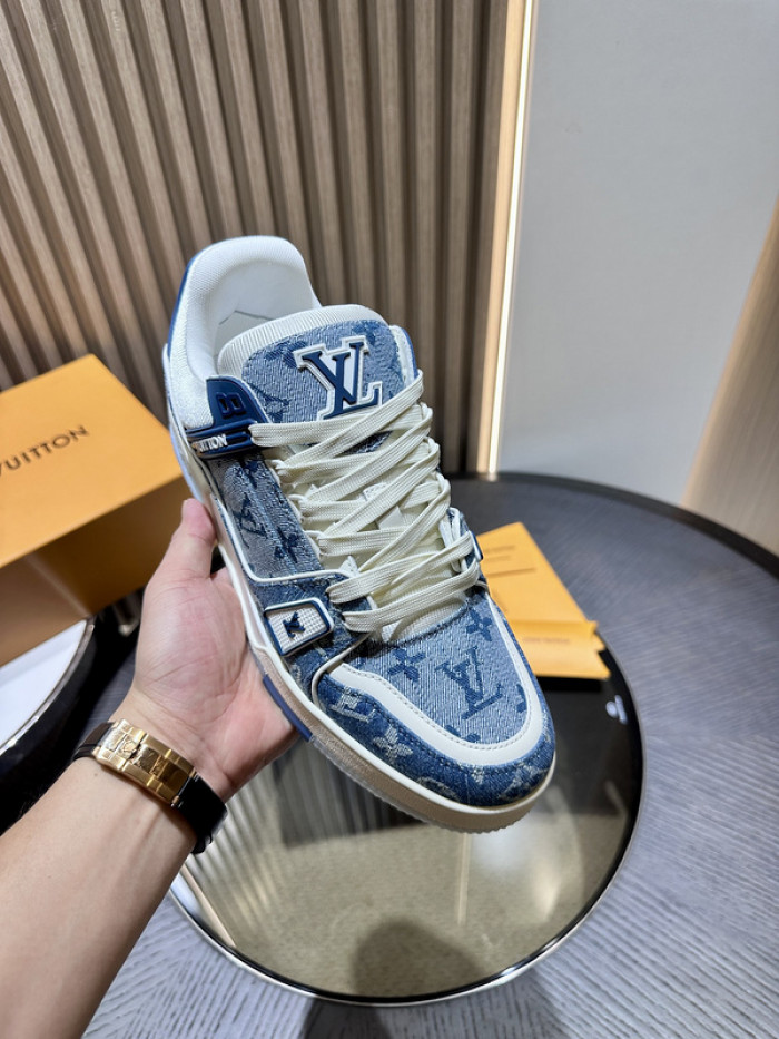 LV snekaers L0000415