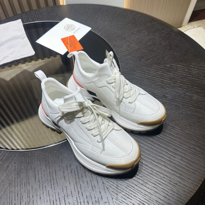 H**me5 snekaers hm044