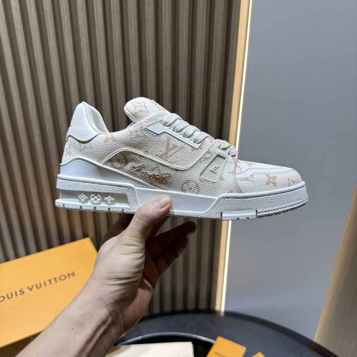 LV snekaers L0000887