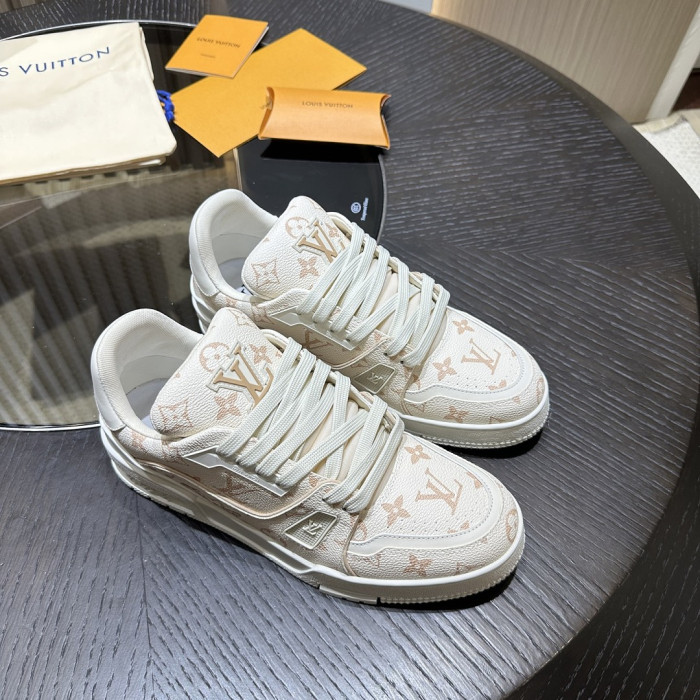 LV snekaers L0000887