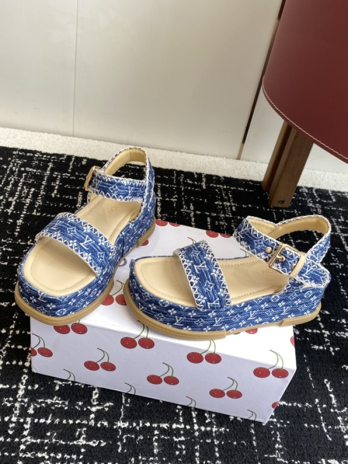 L&V sandal 227