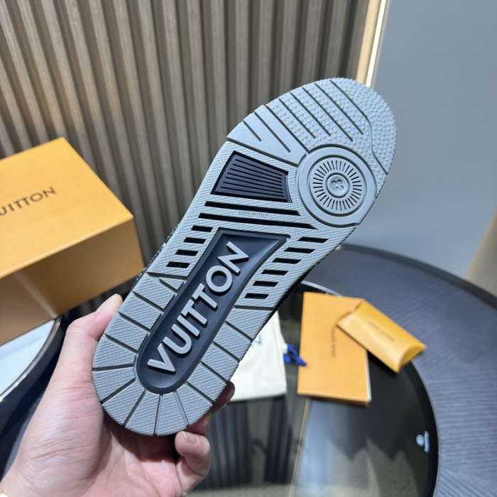 LV snekaers L0000486