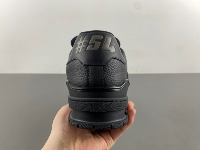 LV snekaers L0000537