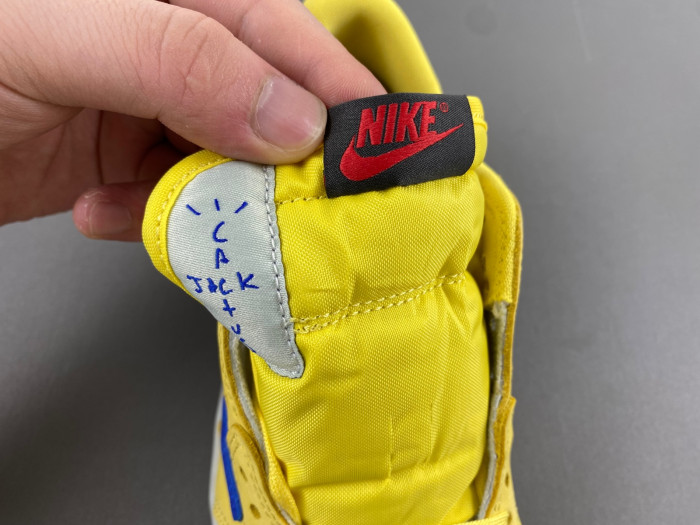 TRAVIS SCOTT X AIR JORDAN 1 LOW Canary KIDS DZ4137 700