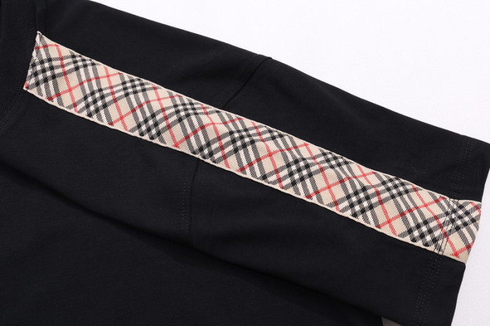 BUR*ERRY T-SHIRT BR08