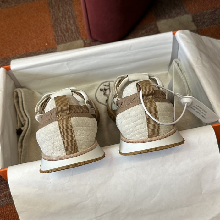 H**me5 snekaers hm043