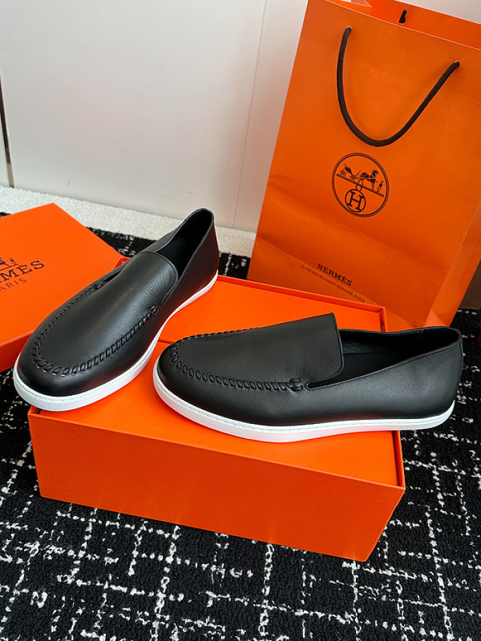 H**me5 loafers hm068