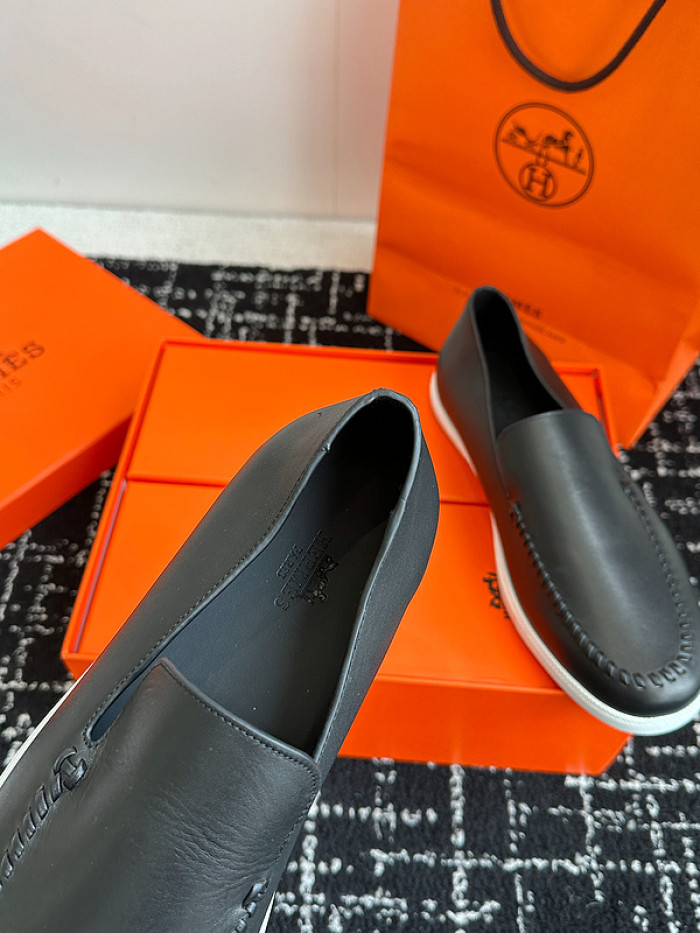 H**me5 loafers hm068