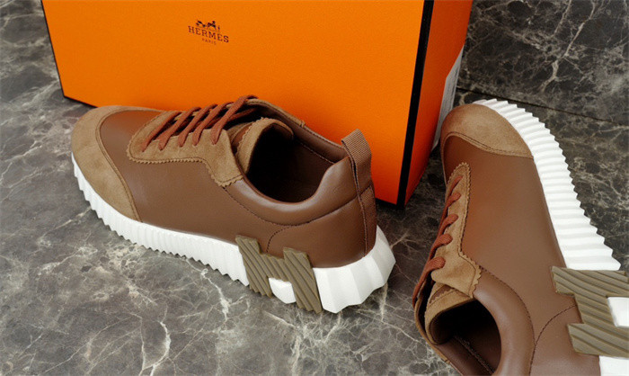 H**me5 snekaers hm011