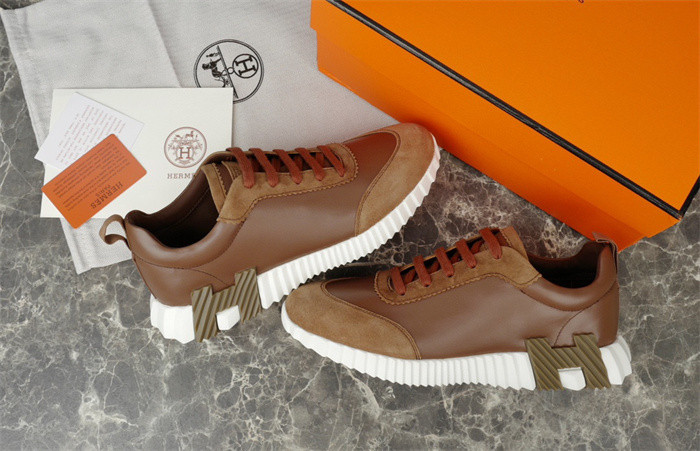 H**me5 snekaers hm011