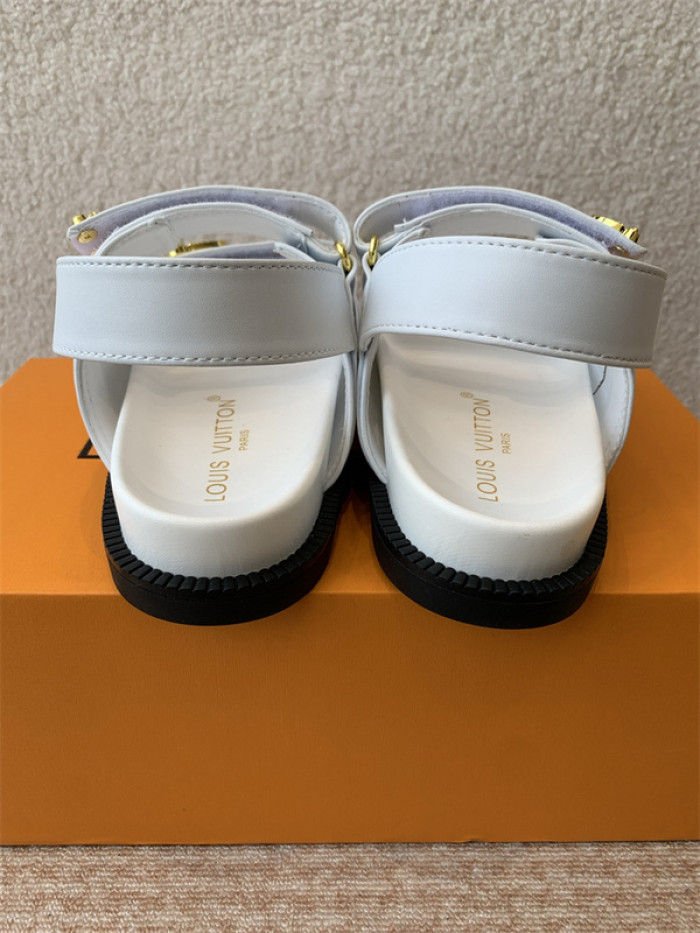 L&V sandal 211