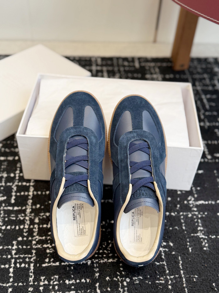 Ma1s0n Marg*e1a CALFSKIN S57WS0405