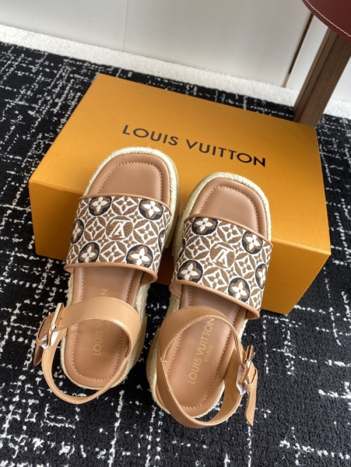 L&V sandal 233