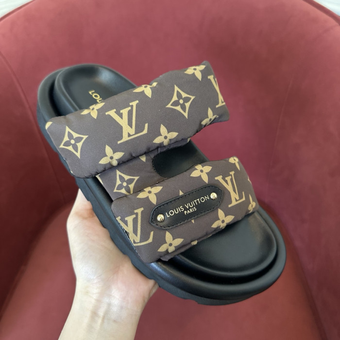 L&V sandal 136
