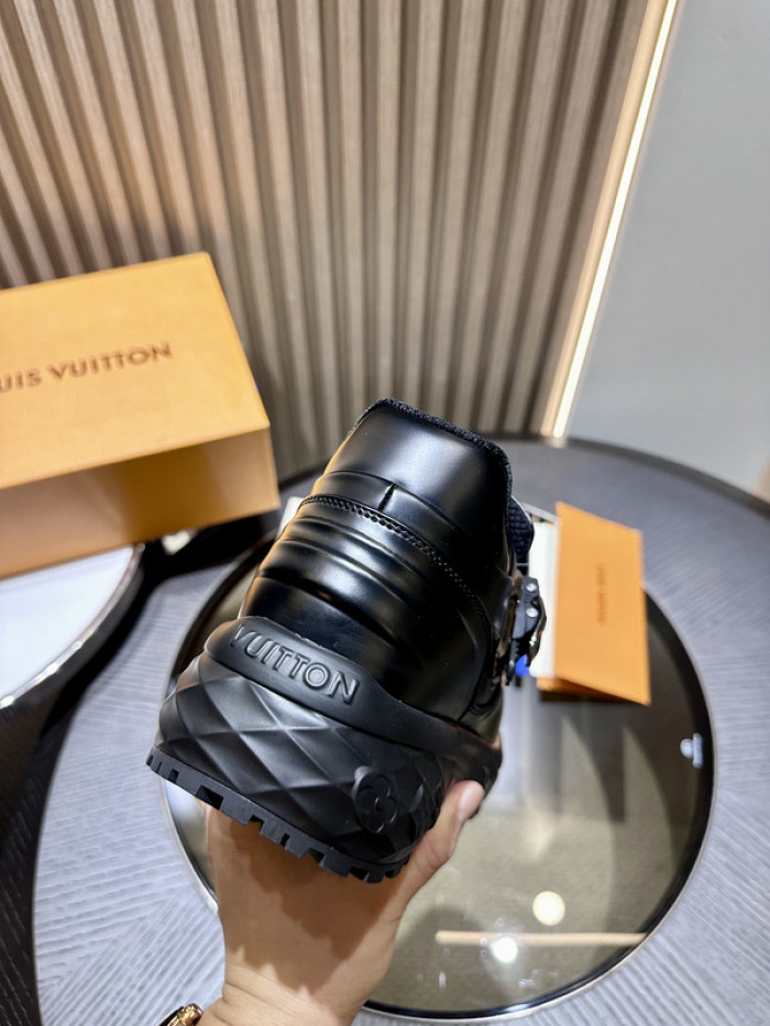 LV snekaers L0000361